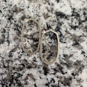 Kendra Scott earrings - open frame dangle - like new